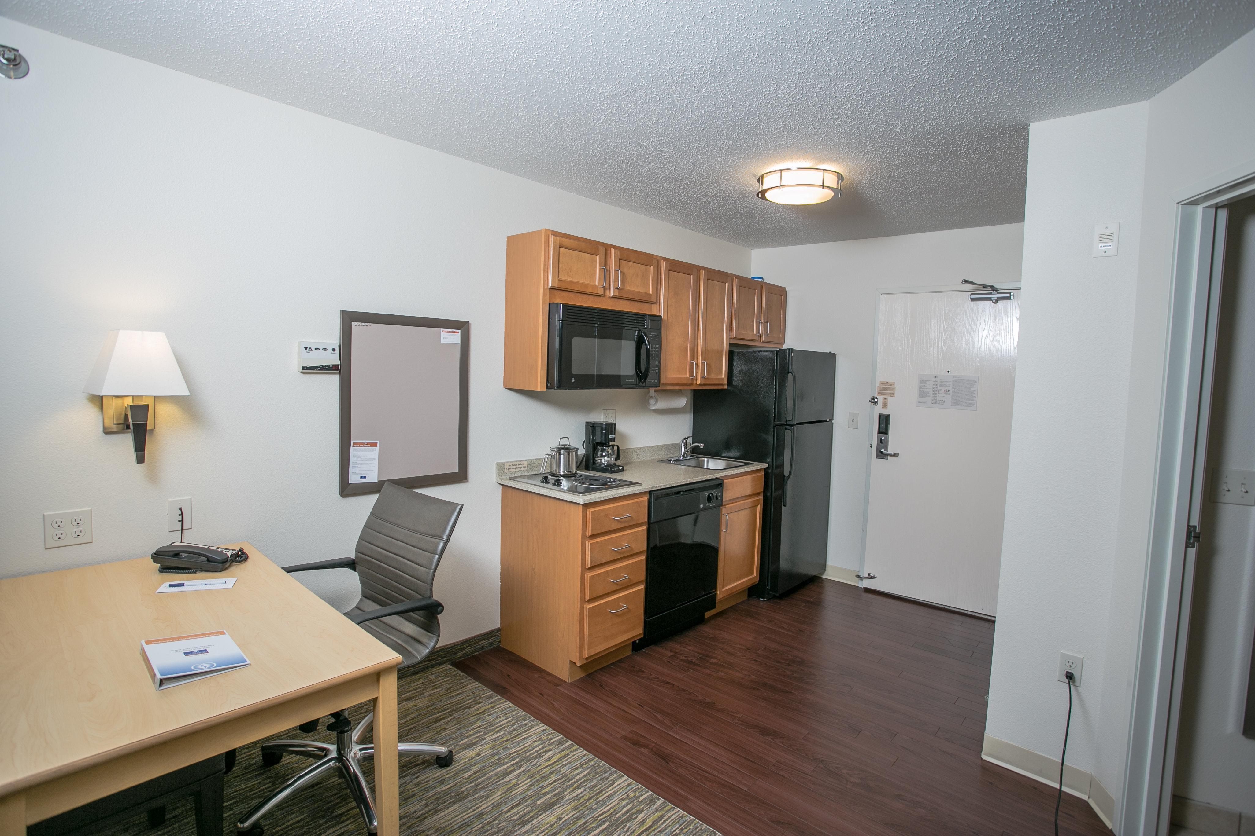 Candlewood Suites Fargo-North Dakota State University By Ihg Экстерьер фото